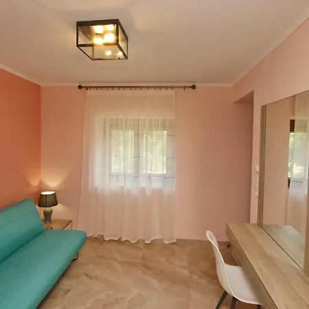 Panos House Апартаменты Коинира