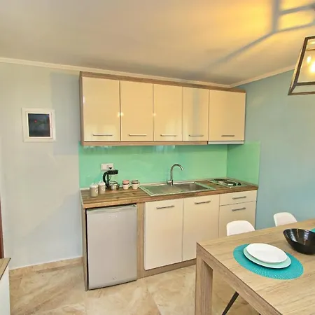 Апартаменты Panos House