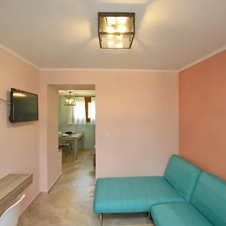 Panos House Апартаменты *