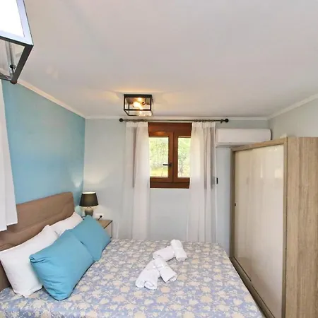 아파트 Panos House