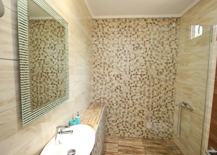 Panos House Κοίνυρα